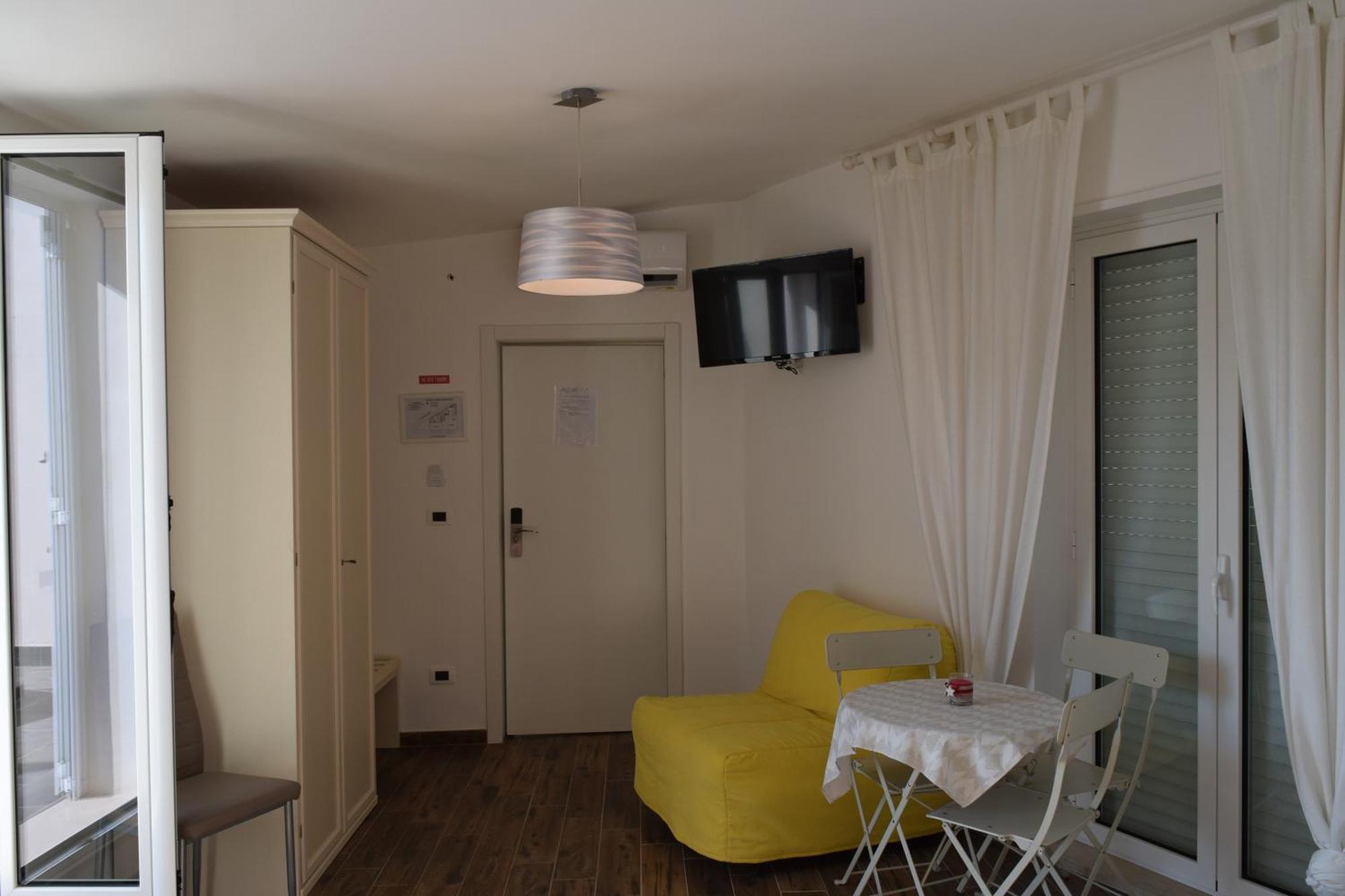 Domus Al Corso Con Servizio B&B Canosa di Puglia Luaran gambar