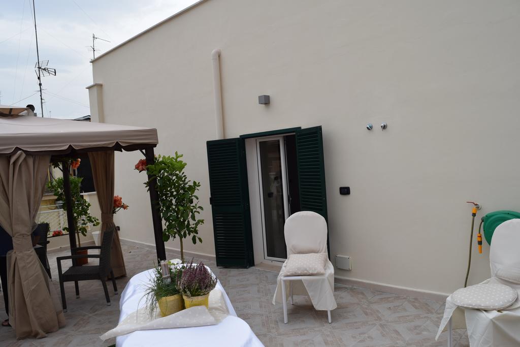 Domus Al Corso Con Servizio B&B Canosa di Puglia Luaran gambar