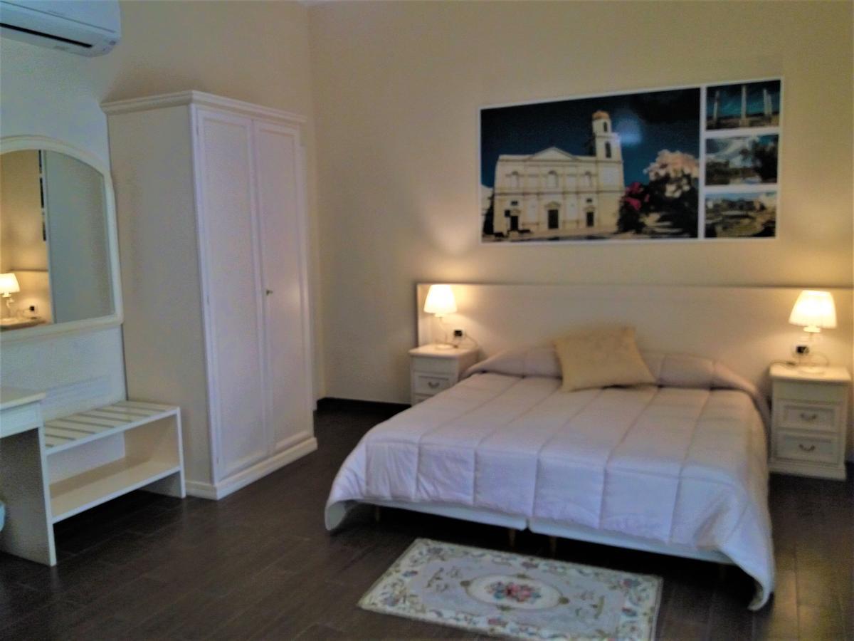 Domus Al Corso Con Servizio B&B Canosa di Puglia Luaran gambar