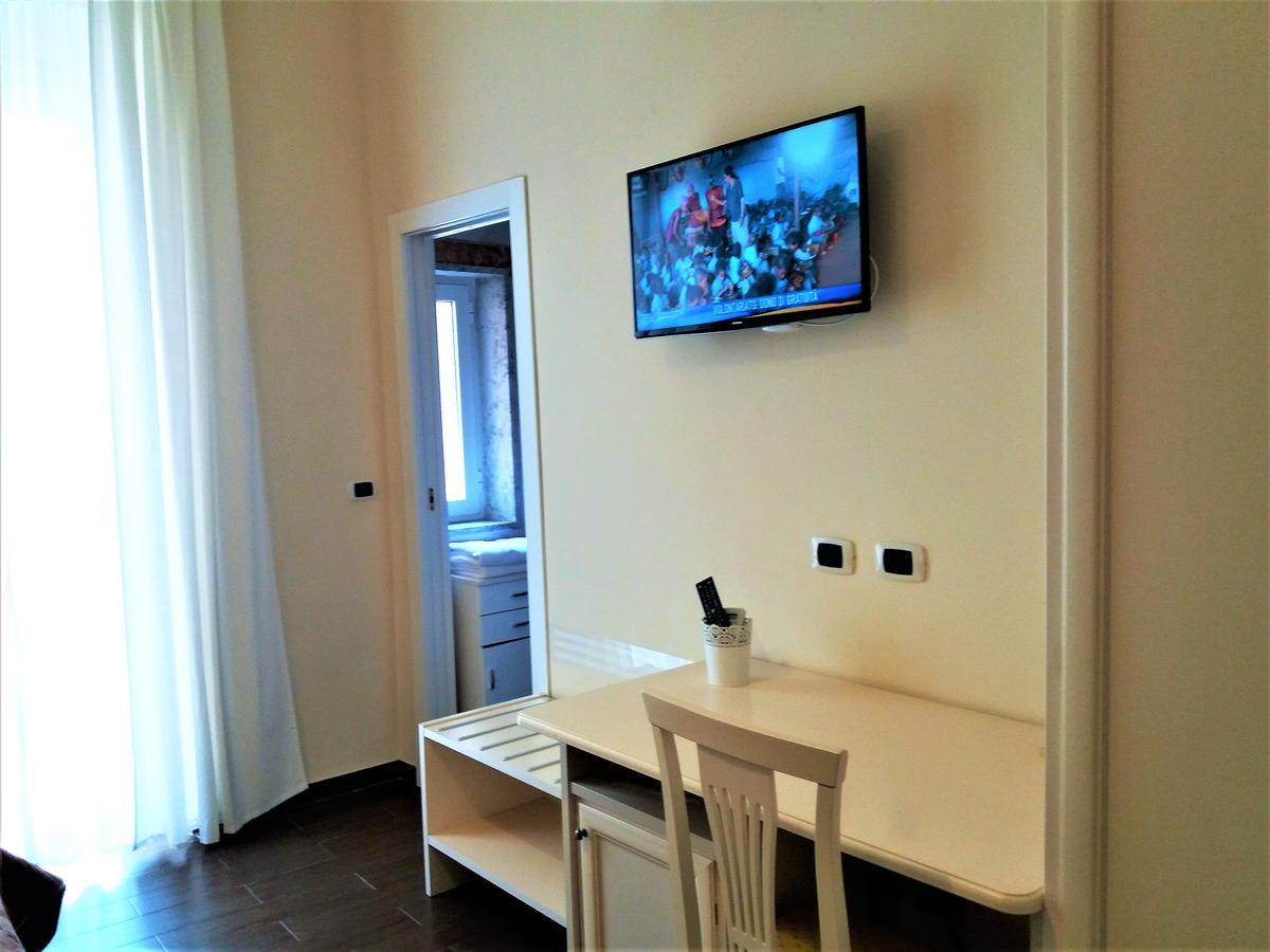 Domus Al Corso Con Servizio B&B Canosa di Puglia Luaran gambar